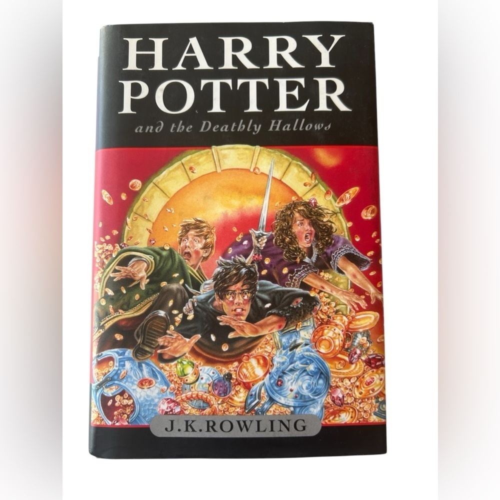 Harry Potter and the Deathly Hallows J. K. Rowling First Canadian edition 2007